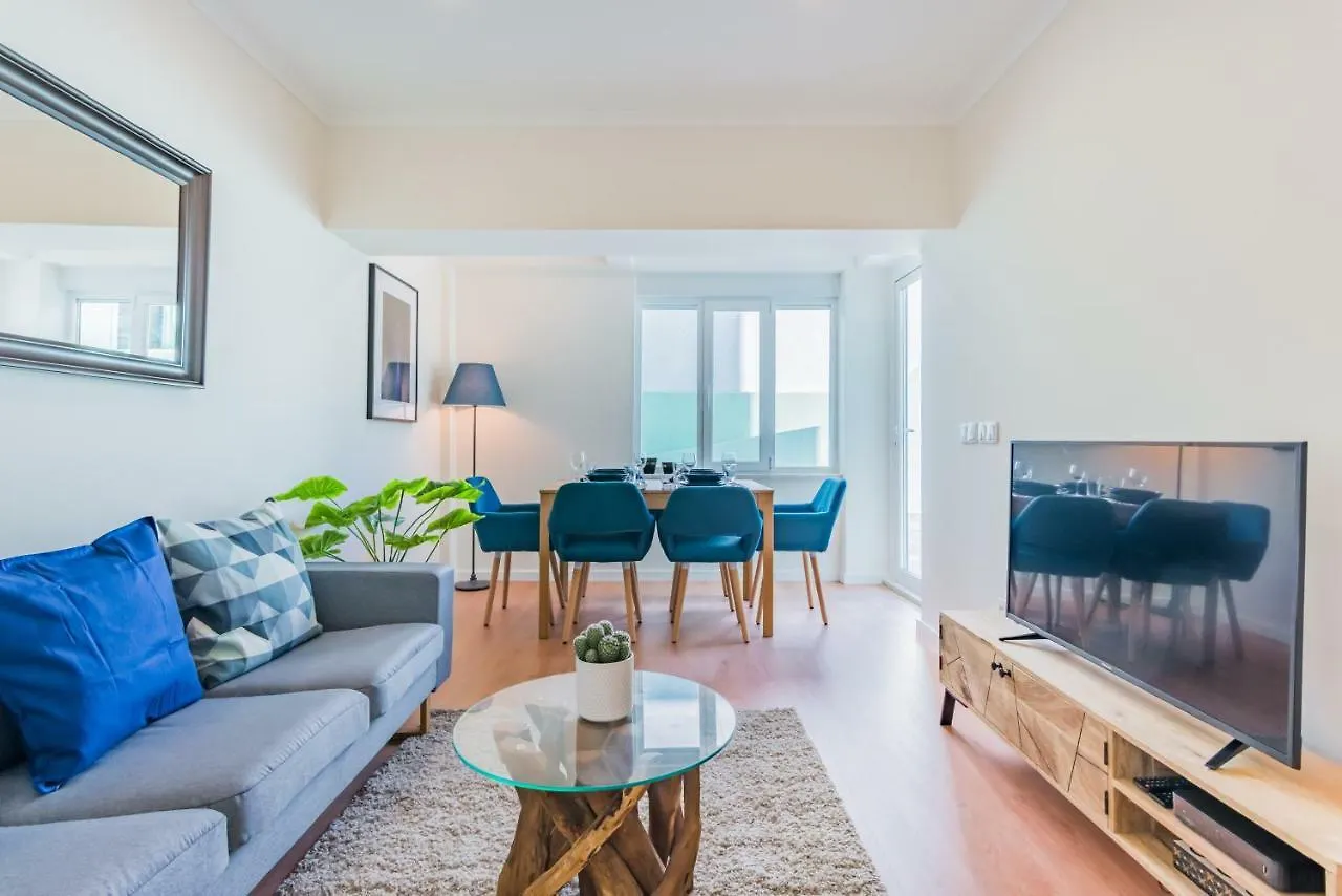 Santa Isabel Quiet And Charming Apartment Lisbon